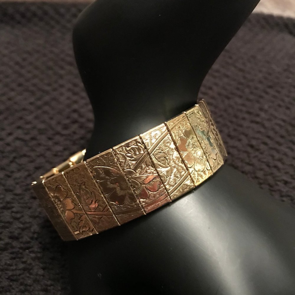 Vintage Victorian Floral Etched Panel Bracelet